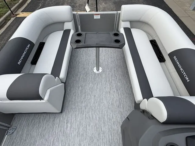 Slide: The Image of Bennington 22 SSB / YAMAHA VF150 2026 - 11