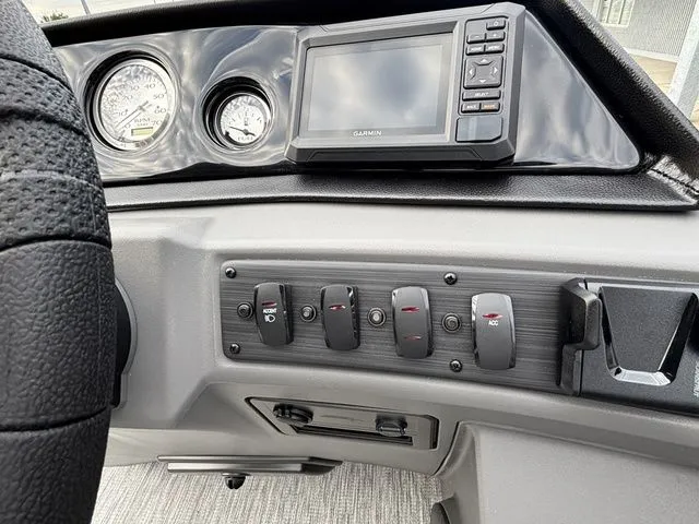 Slide: The Image of Bennington 22 SSB / YAMAHA VF150 2026 - 18