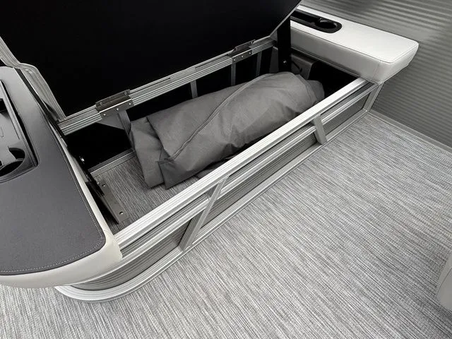 Slide: The Image of Bennington 22 SSB / YAMAHA VF150 2026 - 27