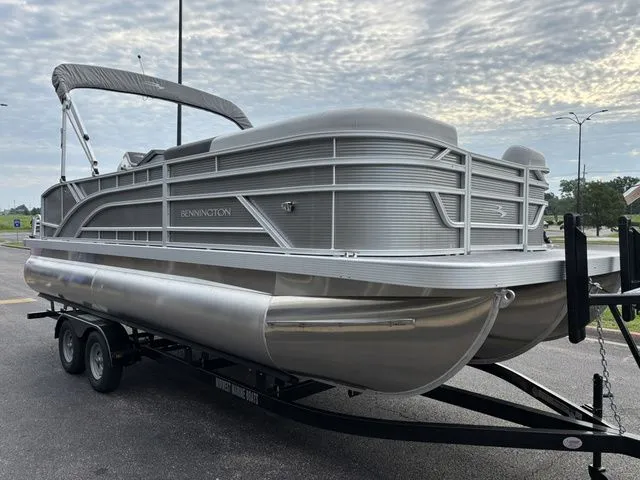 Slide: The Image of Bennington 22 SSB / YAMAHA VF150 2026 - 4