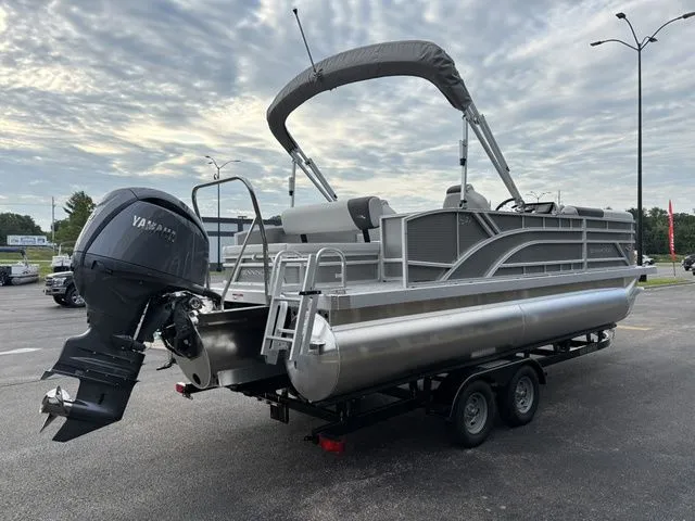 Slide: The Image of Bennington 22 SSB / YAMAHA VF150 2026 - 5