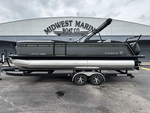 Slide: The Image of Viaggio X22S/ SUZUKI DF200 ATXSS5 2026 - 1