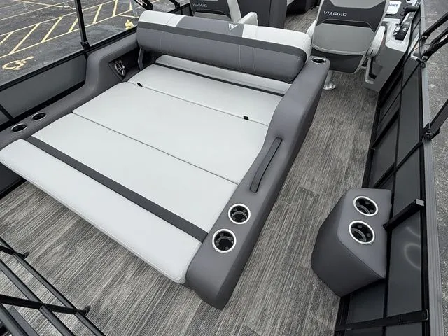 Slide: The Image of Viaggio X22S/ SUZUKI DF200 ATXSS5 2026 - 26