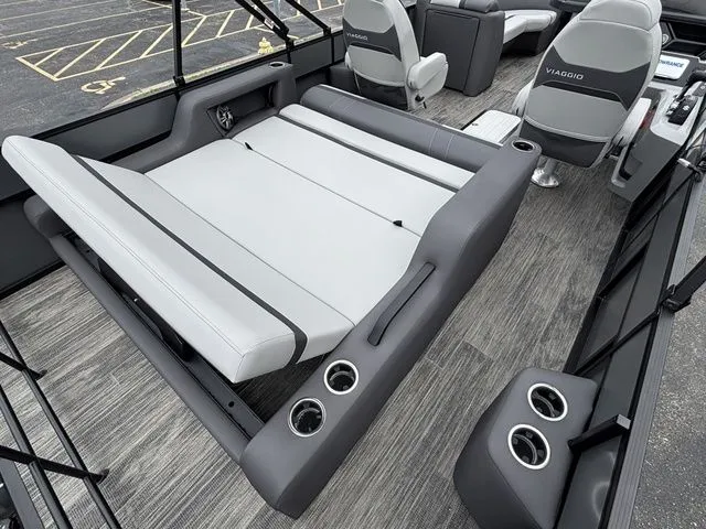 Slide: The Image of Viaggio X22S/ SUZUKI DF200 ATXSS5 2026 - 28