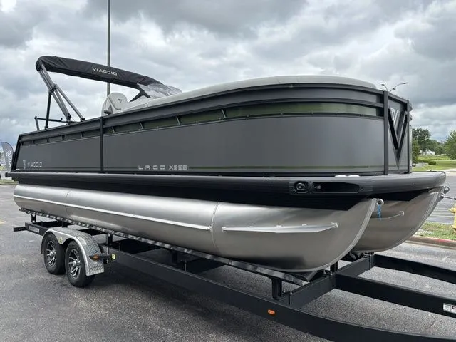 Slide: The Image of Viaggio X22S/ SUZUKI DF200 ATXSS5 2026 - 4