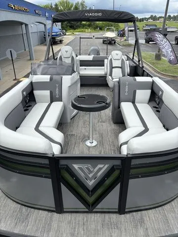 Slide: The Image of Viaggio X22S/ SUZUKI DF200 ATXSS5 2026 - 9