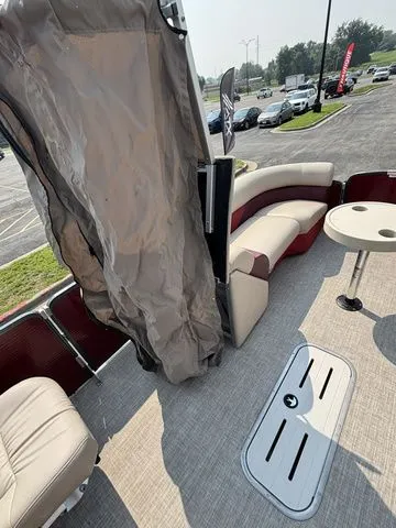 Slide: The Image of Palm Beach 240 / Mercury 150 2017 - 14