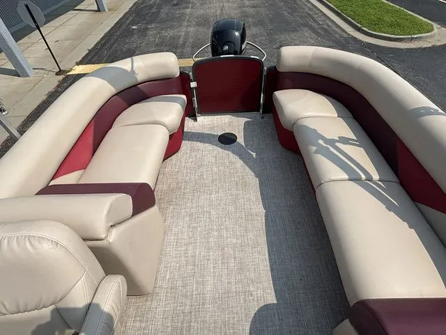 Slide: The Image of Palm Beach 240 / Mercury 150 2017 - 21