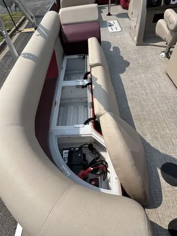 Slide: The Image of Palm Beach 240 / Mercury 150 2017 - 23