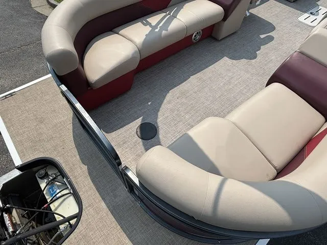 Slide: The Image of Palm Beach 240 / Mercury 150 2017 - 27