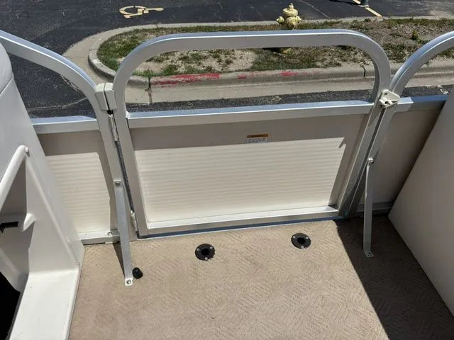 Slide: The Image of Starcraft Orion 240SC / Merc 115hp 2003 - 37