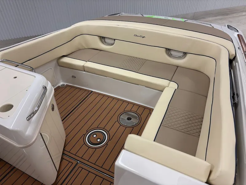 Slide: The Image of 2003 Chris-Craft Launch 28 10 - 10