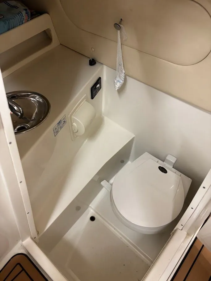 Slide: The Image of 2003 Chris-Craft Launch 28 19 - 19