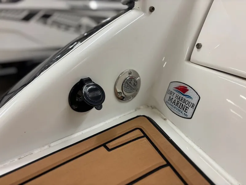 Slide: The Image of 2003 Chris-Craft Launch 28 7 - 7