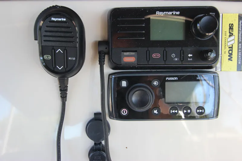 Slide: The Image of Raymarine and Fusion marine electronics on 2017 Boston Whaler 270 Dauntless dashboard. - 21