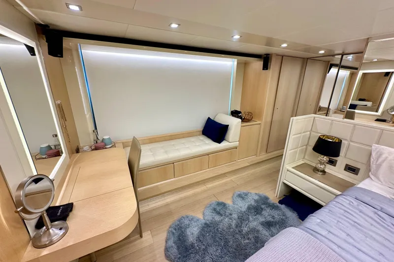 Slide: The Image of Absolute 72 FLY 2016 - 104