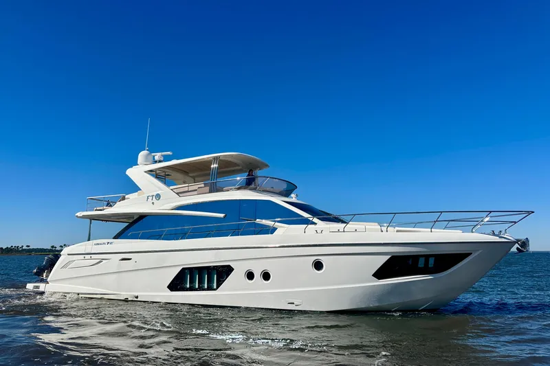 Slide: The Image of Luxury Absolute 72 FLY yacht cruising on open water, 2016 model. - 6