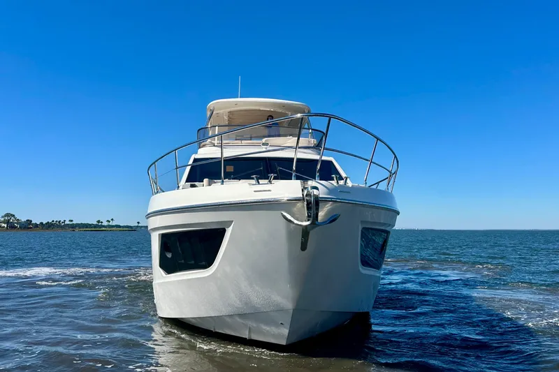 Slide: The Image of Luxury Absolute 72 FLY yacht cruising on open water, 2016 model. - 9