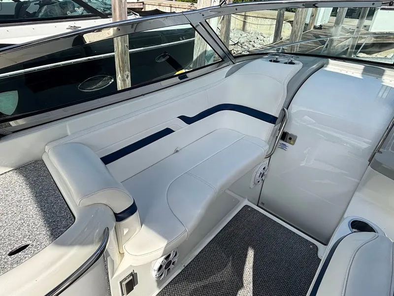 Slide: The Image of 2006 Formula 330 Sun Sport 12 - 12