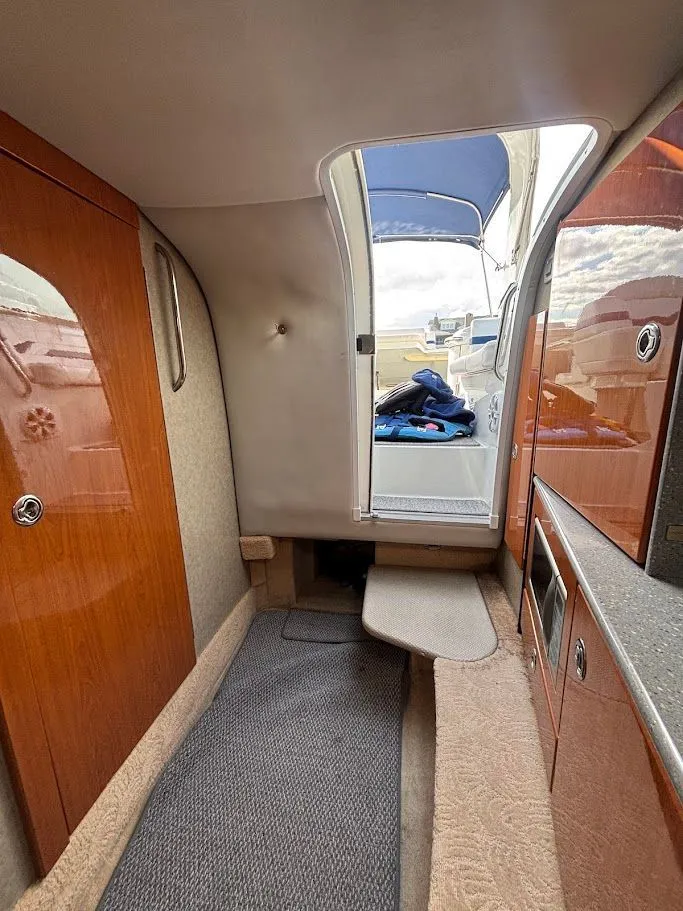 Slide: The Image of 2006 Formula 330 Sun Sport 26 - 26