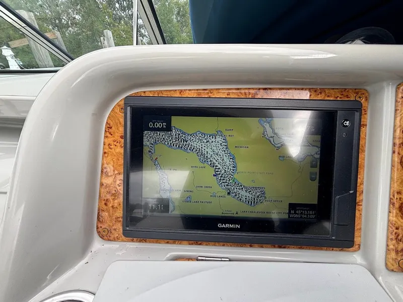 Slide: The Image of 2006 Formula 330 Sun Sport 35 - 35