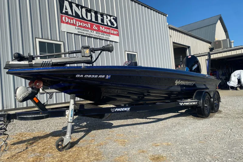 Slide: The Image of 2022 Phoenix 920 Elite boat at Anglers Outpost & Marine, Lancaster, KY. - 4