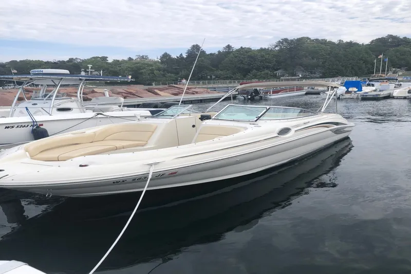 Slide: The Image of Sea Ray 240 Sundancer 2001 - 1