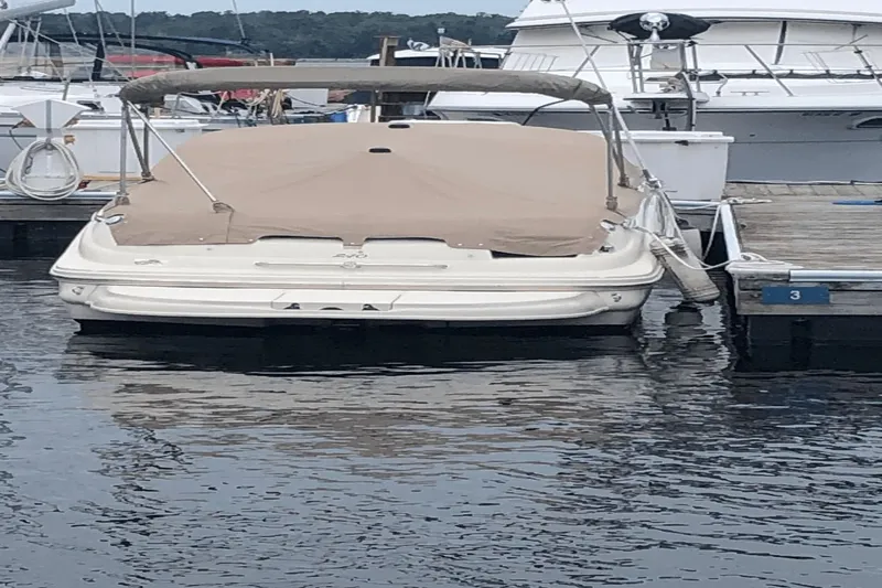 Slide: The Image of Sea Ray 240 Sundancer 2001 - 12