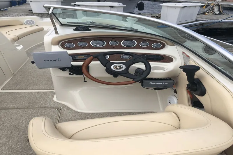 Slide: The Image of Sea Ray 240 Sundancer 2001 - 4
