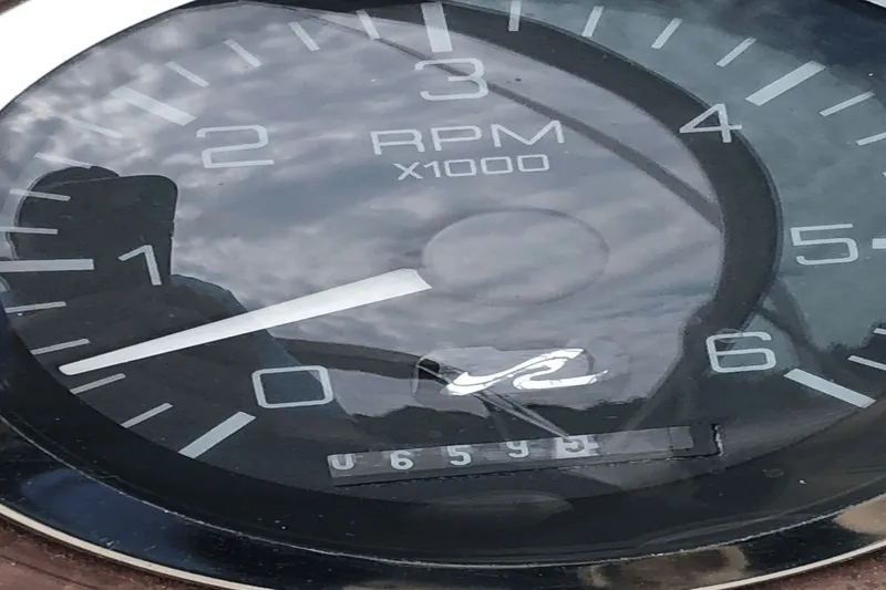 Slide: The Image of Sea Ray 240 Sundancer 2001 - 8