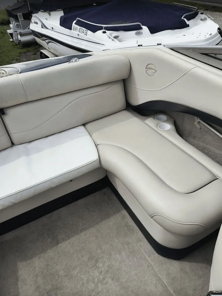 Slide: The Image of Crownline Boats 225 BR 2000 - 12