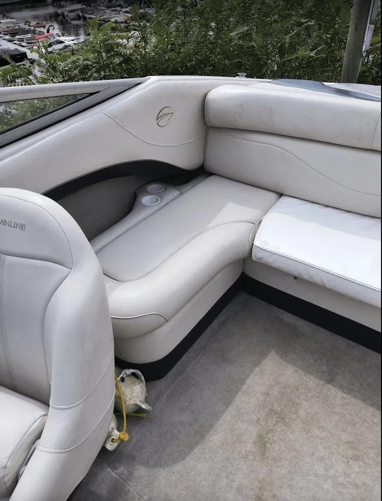 Slide: The Image of Crownline Boats 225 BR 2000 - 13