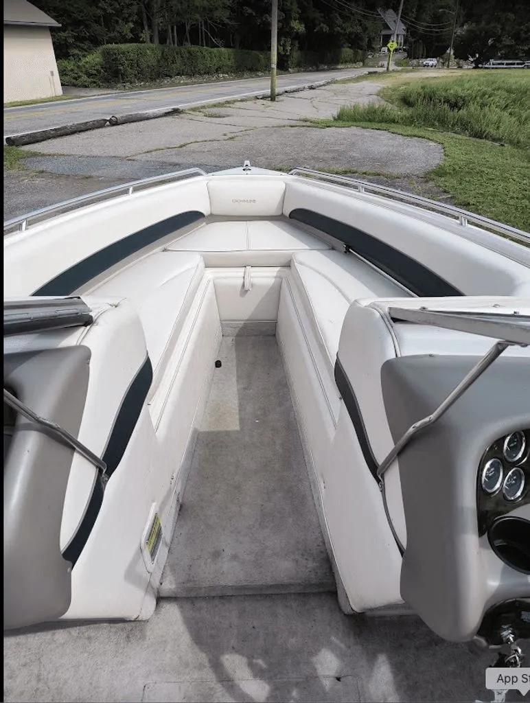 Slide: The Image of Crownline Boats 225 BR 2000 - 14