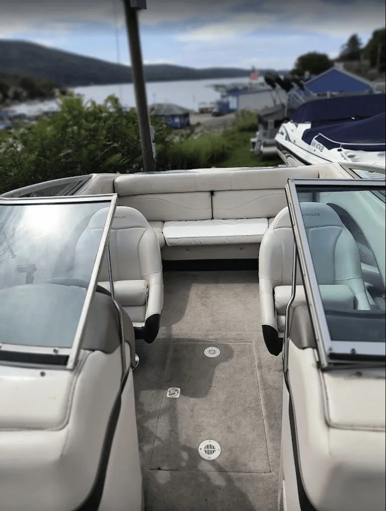 Slide: The Image of Crownline Boats 225 BR 2000 - 5
