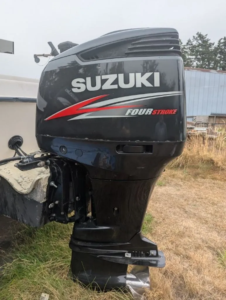 Slide: The Image of Grady-White Gulfstream 1990 - 14