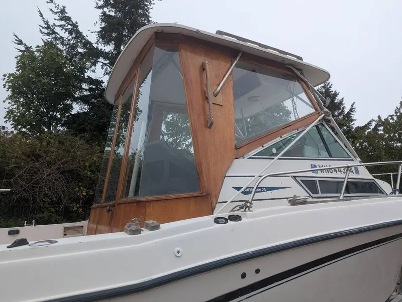 Slide: The Image of Grady-White Gulfstream 1990 - 2