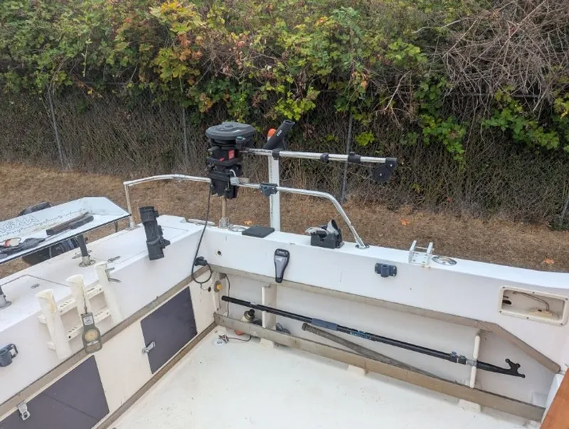 Slide: The Image of Grady-White Gulfstream 1990 - 20