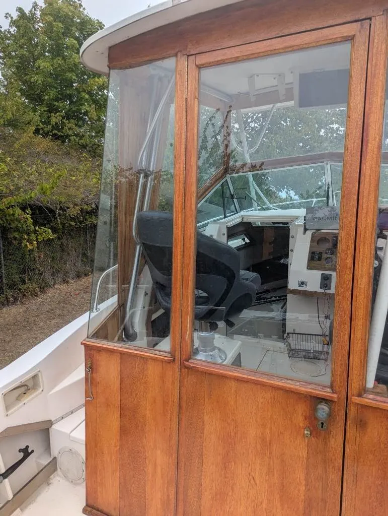 Slide: The Image of Grady-White Gulfstream 1990 - 26