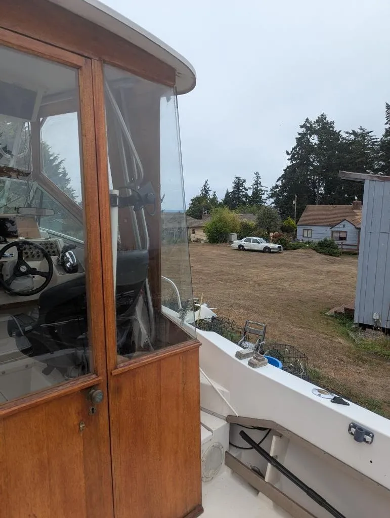 Slide: The Image of Grady-White Gulfstream 1990 - 27