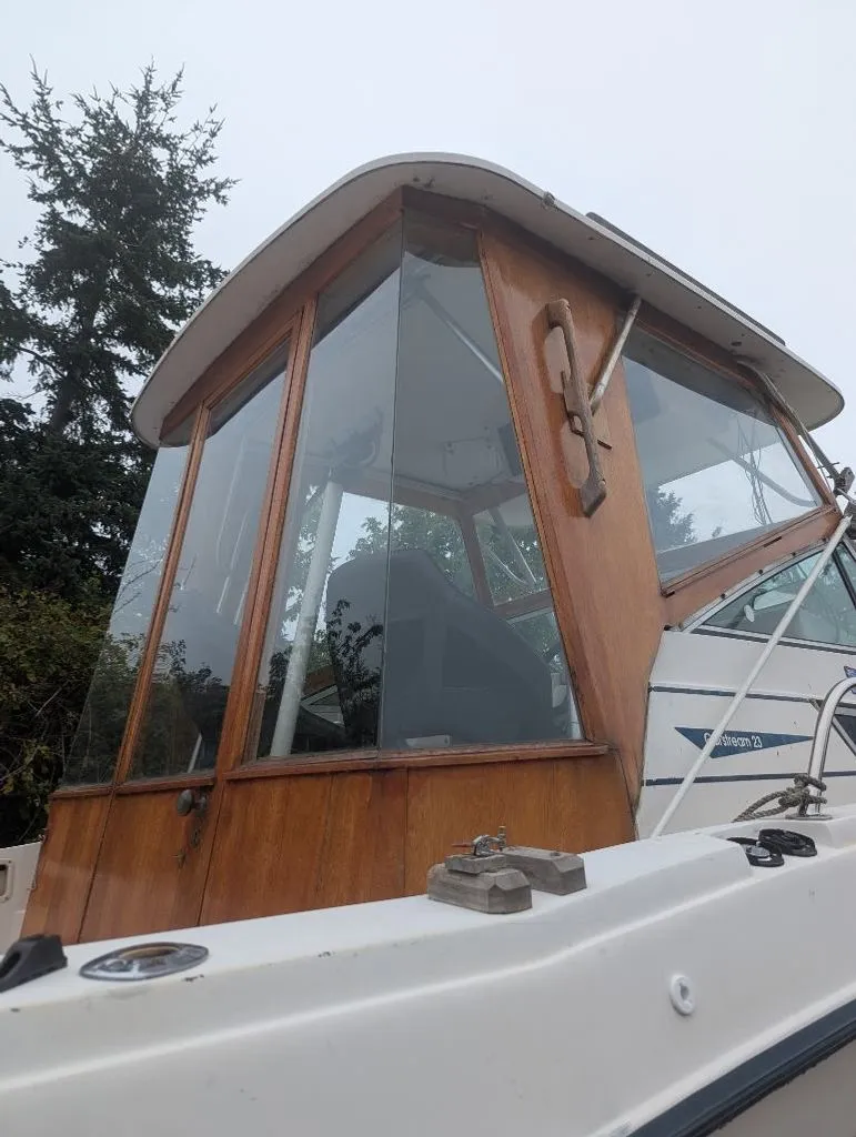 Slide: The Image of Grady-White Gulfstream 1990 - 7