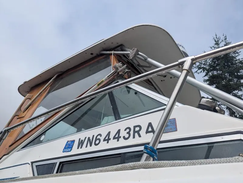 Slide: The Image of Grady-White Gulfstream 1990 - 9