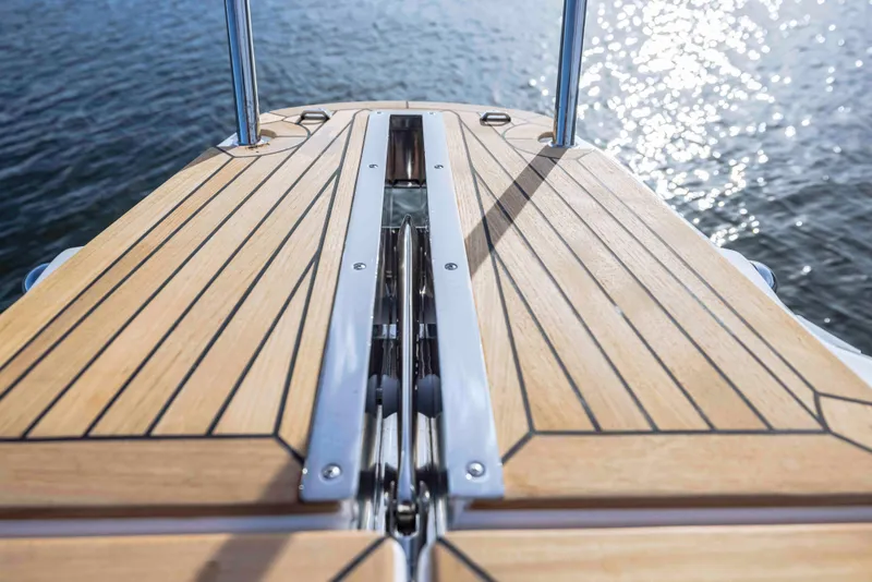 Slide: The Image of Nimbus 365 Coupe - 20