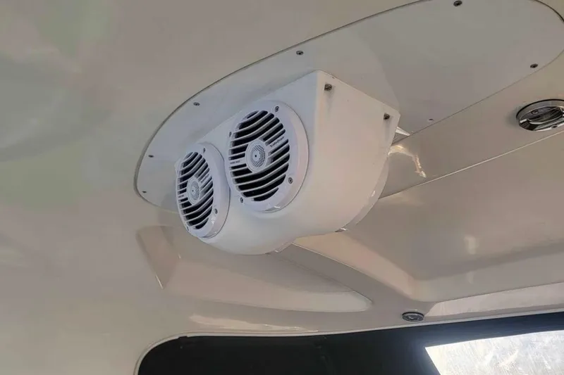 Slide: The Image of Ceiling-mounted speakers on a 2007 Sea Ray 440 Sundancer yacht. - 5