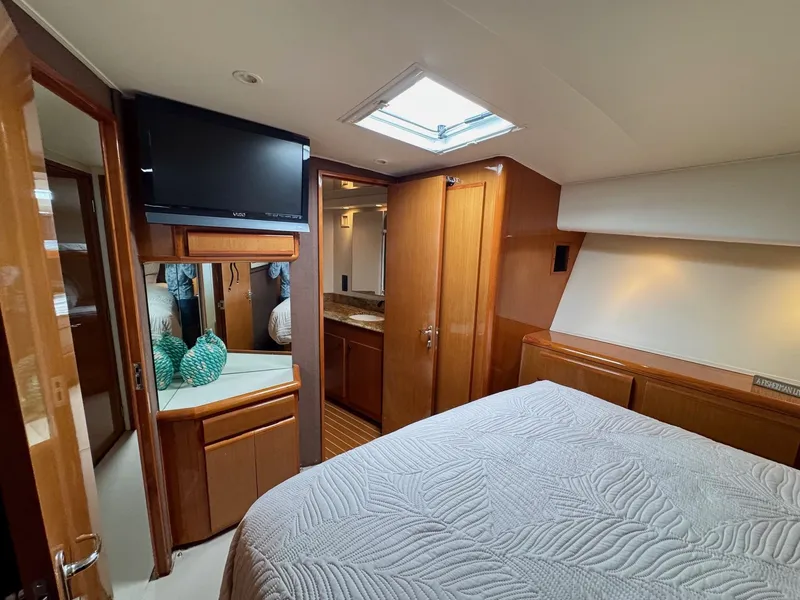 Slide: The Image of Viking 50 Convertible 2000 - 30