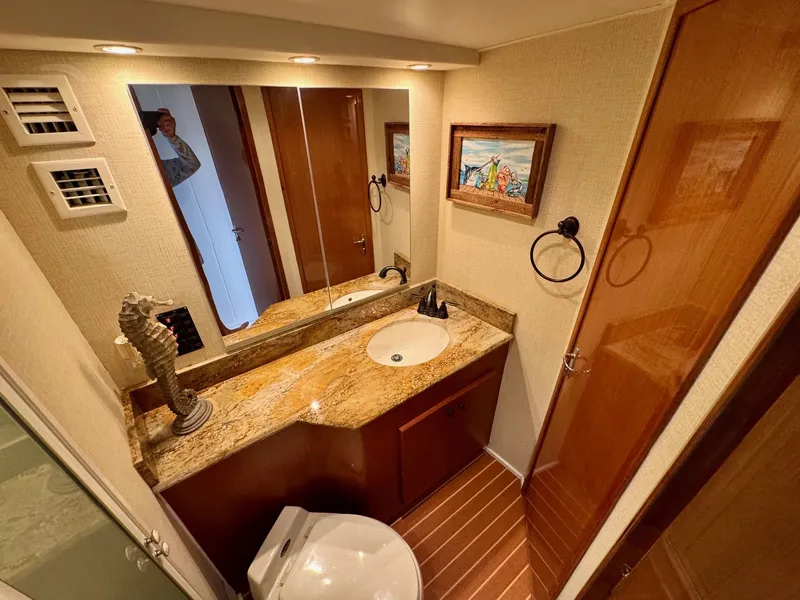 Slide: The Image of Viking 50 Convertible 2000 - 36