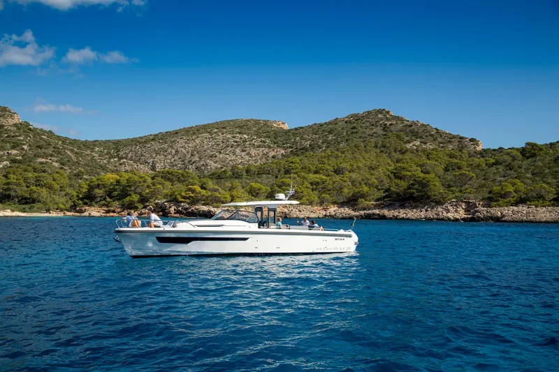 Slide: The Image of Nimbus Tender 11- Port profile on the water - 4