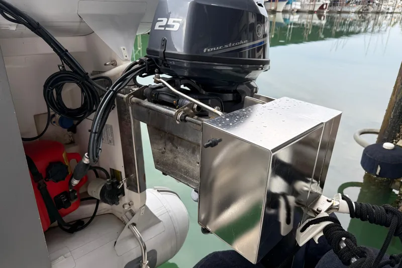 Slide: The Image of Electrical system inside 1999 Bayliner 3988 Command Bridge Motoryacht, featuring a Magnum inverter. - 80