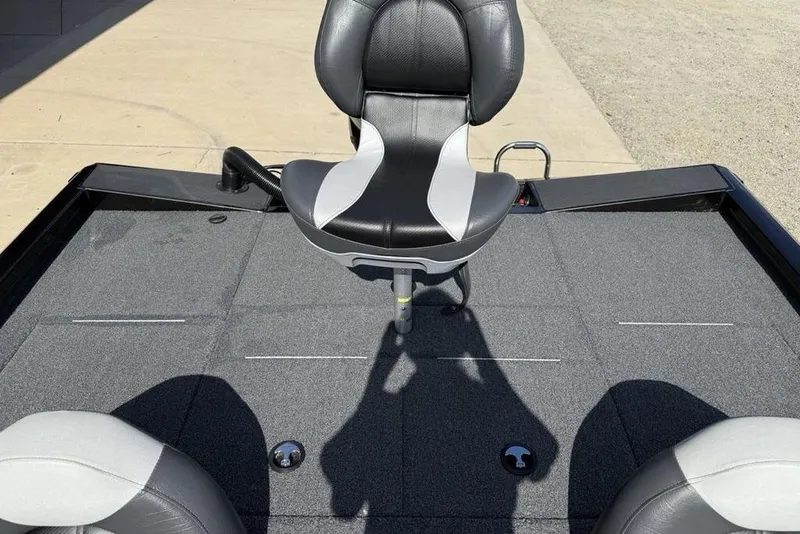 Slide: The Image of 2023 Vexus AVX189 boat interior with gray and black seating. - 22