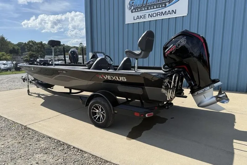 Slide: The Image of 2023 Vexus AVX189 boat with Mercury engine at Lake Norman dealership. - 4