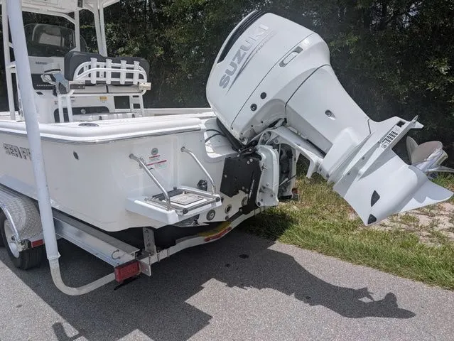 Slide: The Image of Sea Pro 250 DLX BAY 2026 - 3